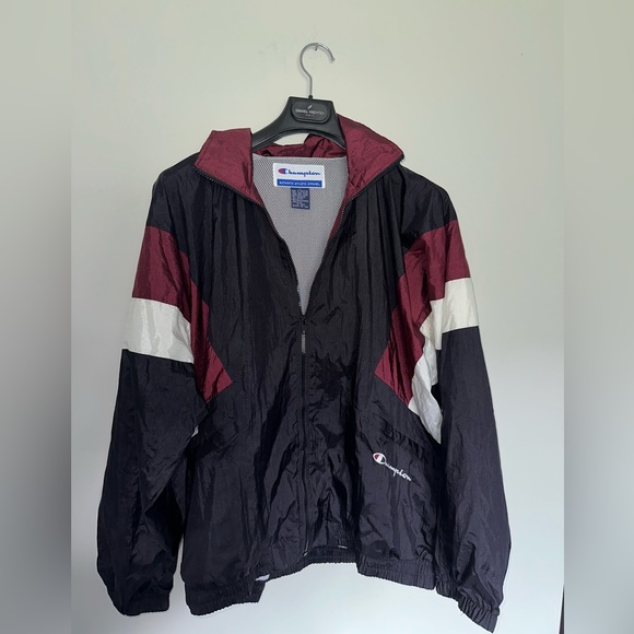 NOW AVAILABLE AT 2STIGO.THRIFT 🚨 - Picture 1 of 2